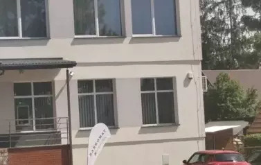 Symetria osiowa na budynku banku