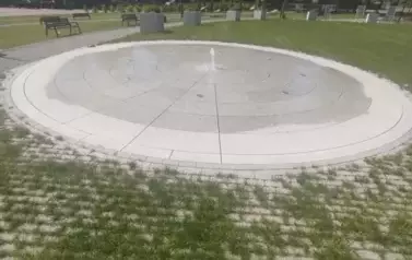 Kształt geometryczny w parku