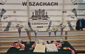 Puchary i nagrody dla najlepszych.