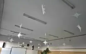 Dekoracja zimowa w sali matematycznej