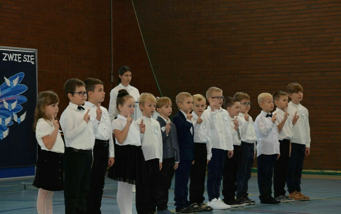 Zdjęcie do Ślubowanie klasy I Szkoły Podstawowej