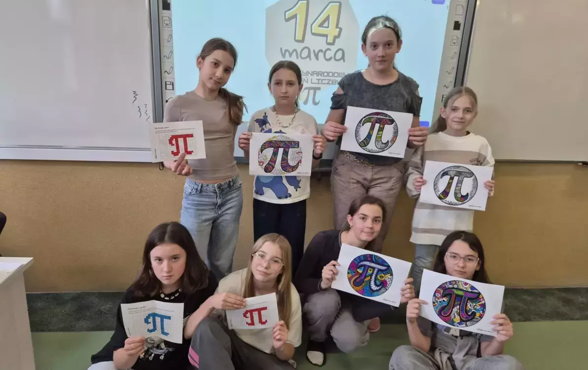 Zdjęcie do "PI"ękny dzień w Zespole Szk&oacute;ł